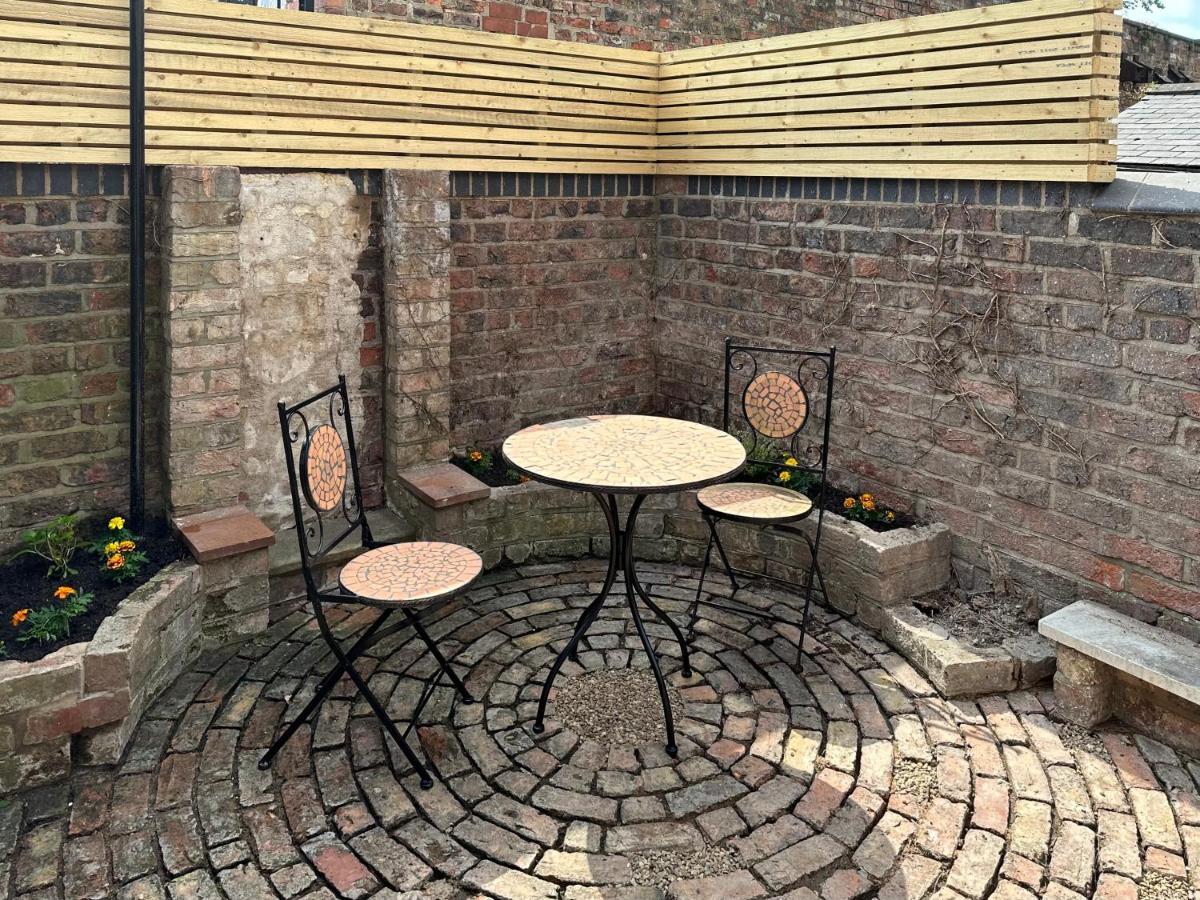 Guildhall Garden York Buitenkant foto